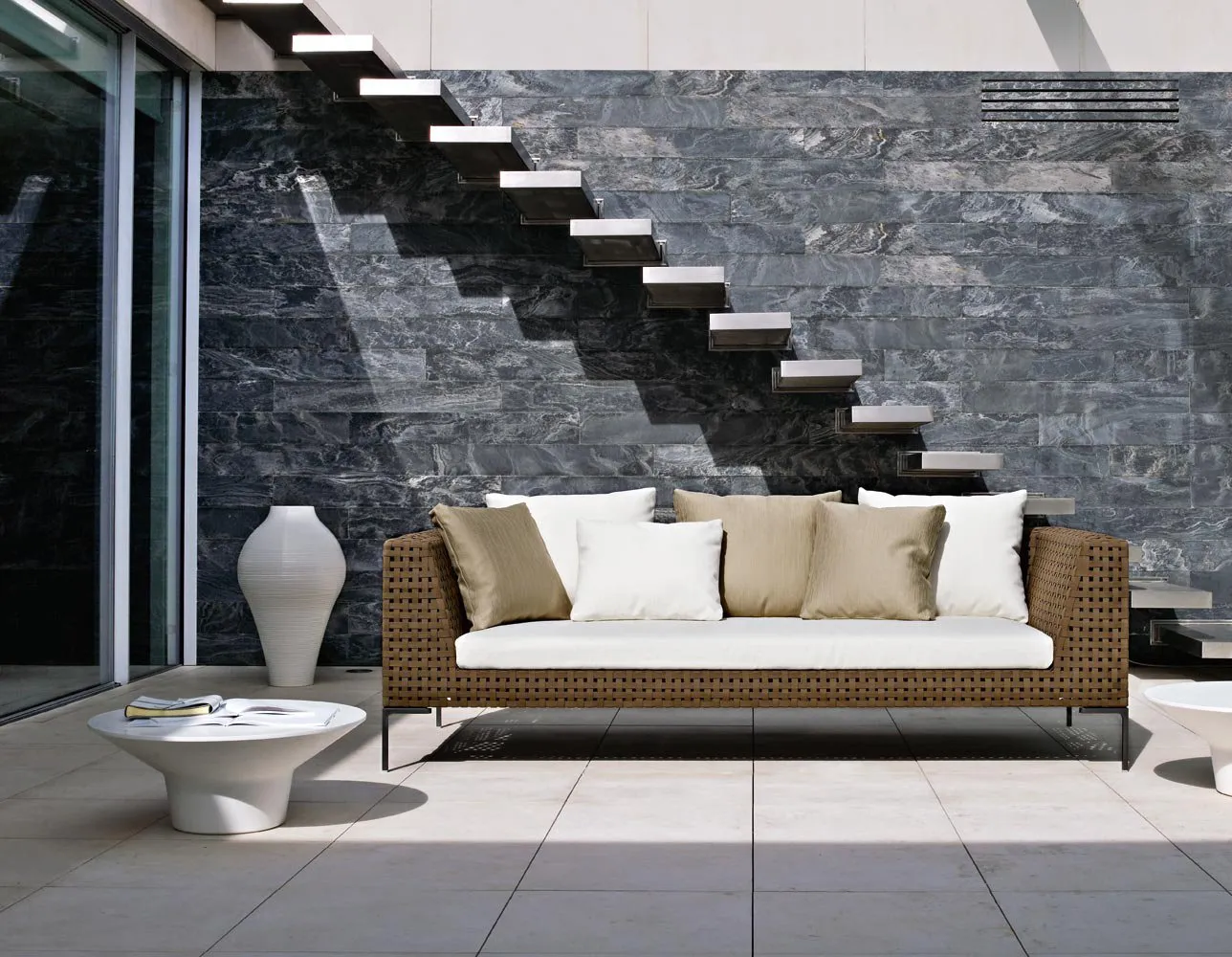 Charles Outdoor - B&B Italia Outdoor w Mesmetric