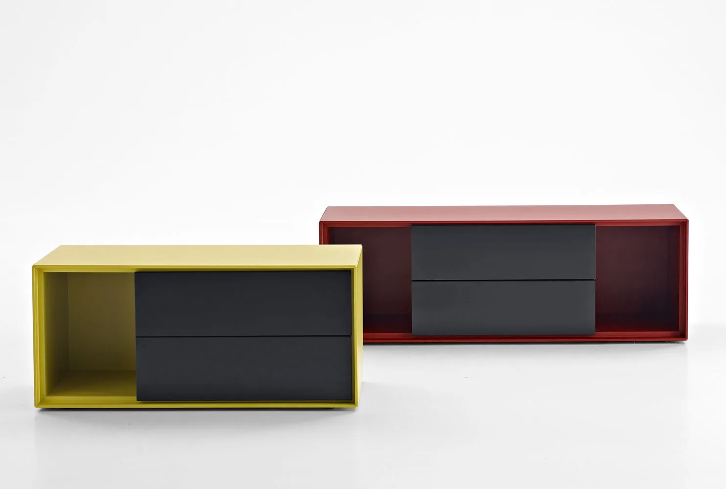 Dado - B&B Italia w Mesmetric