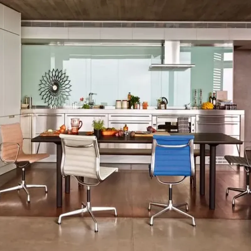 Aluminium Group EA 105 – Vitra at Mesmetric