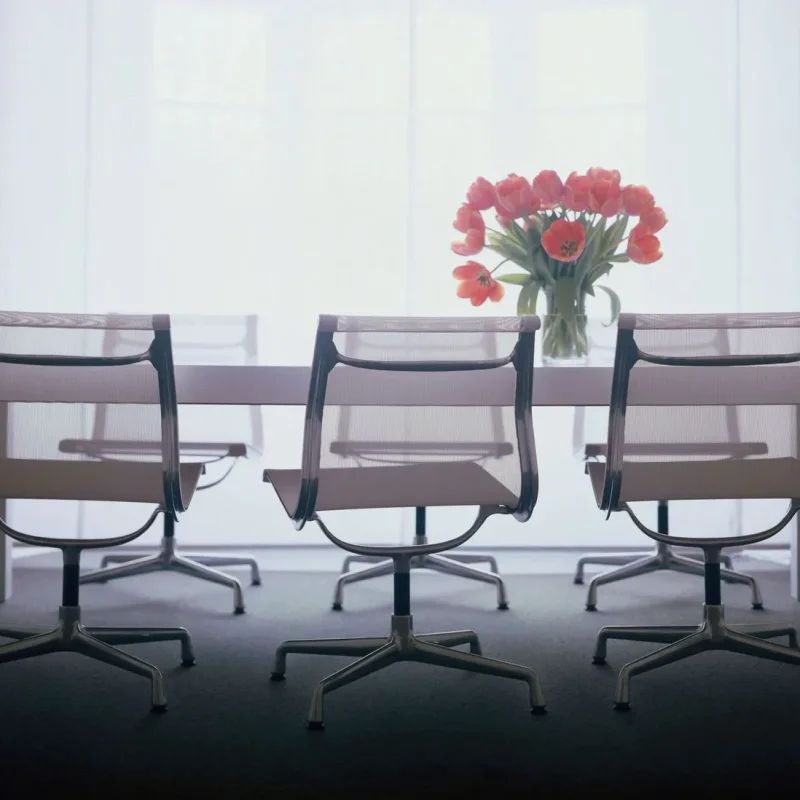 Aluminium Group EA 105 – Vitra at Mesmetric