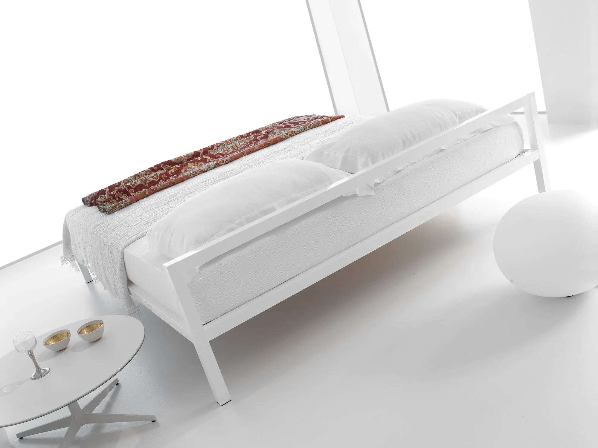 Aluminium Bed - MDF Italia w Mesmetric