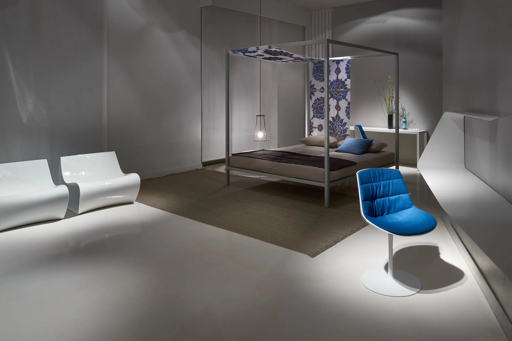 Aluminium Bed - MDF Italia w Mesmetric