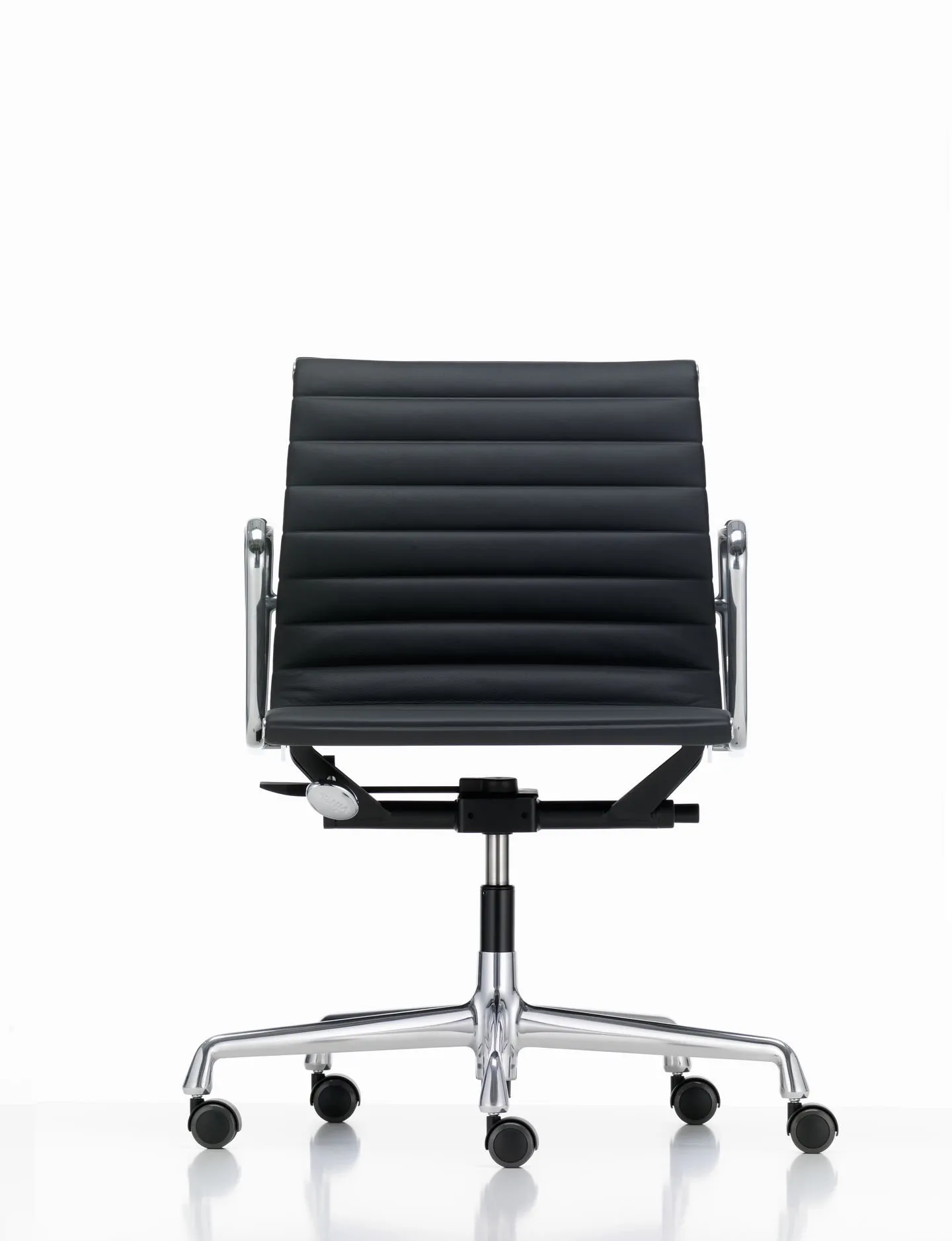 Aluminium Group EA 117 - Vitra w Mesmetric