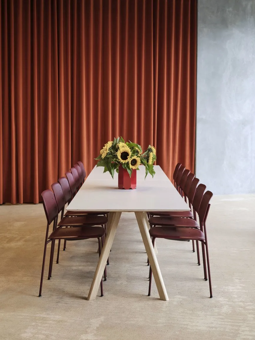 Copenhague Table CPH 30 Extendable – Hay at Mesmetric