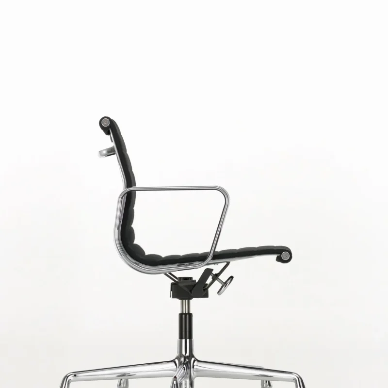 Aluminium Group EA 118 – Vitra at Mesmetric