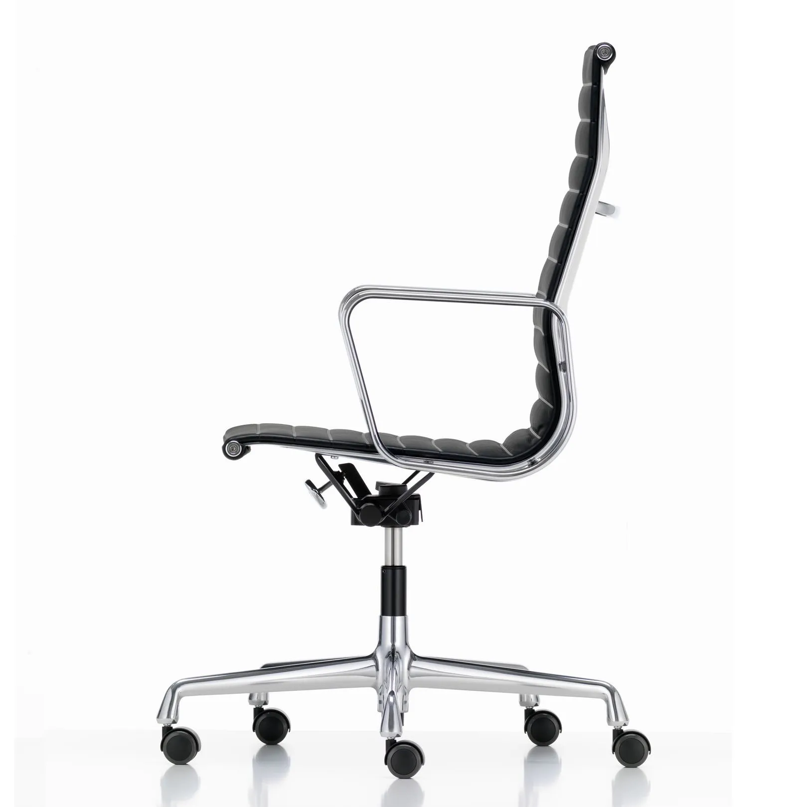 Aluminium Group EA 119 – Vitra at Mesmetric