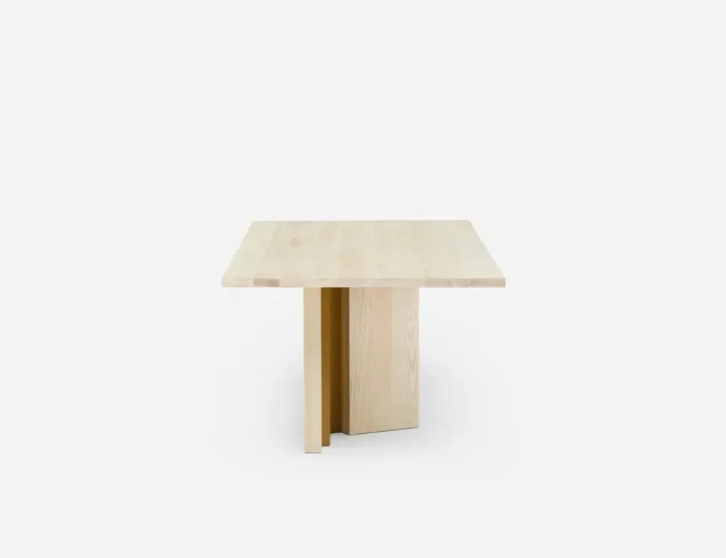170 Izar Dining Table - De La Espada w Mesmetric