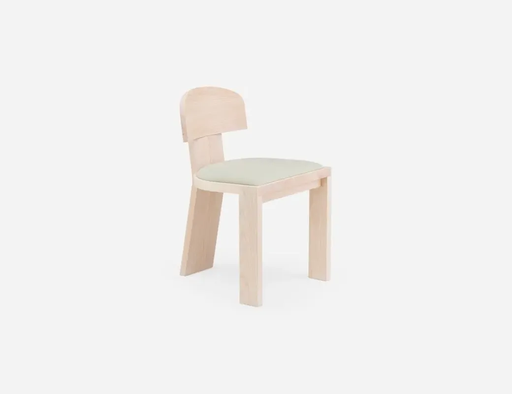 171Z Vega A Chair - De La Espada w Mesmetric