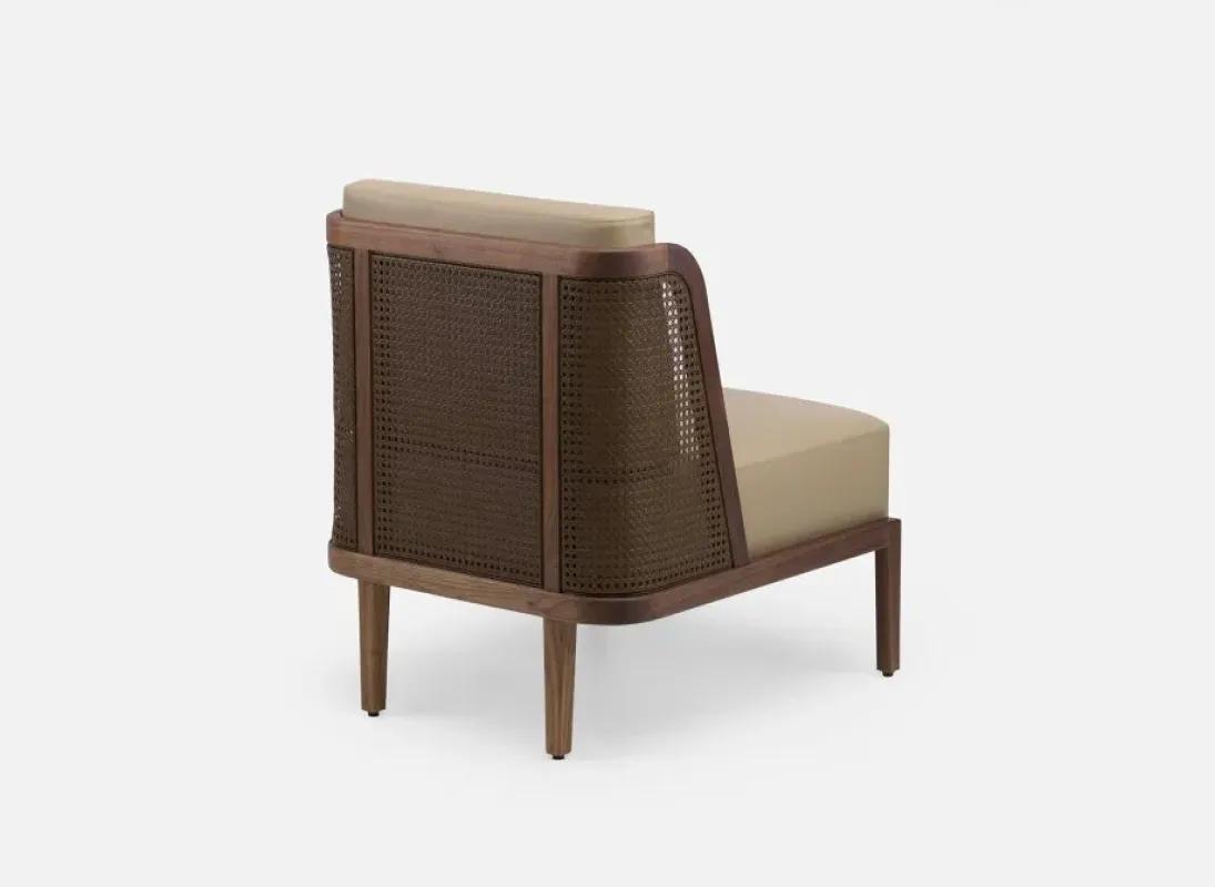 270 Throne Lounge Chair – De La Espada at Mesmetric
