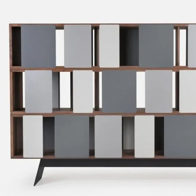 358 Different Trains Cabinet – De La Espada at Mesmetric