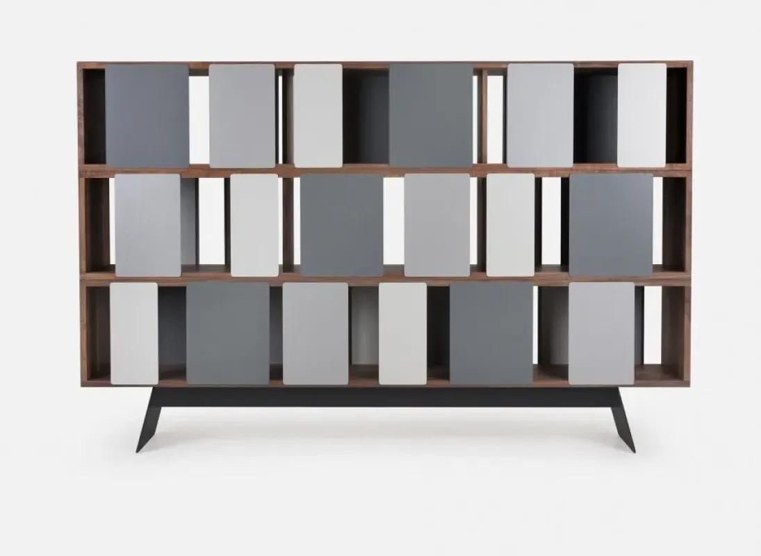 358 Different Trains Cabinet – De La Espada at Mesmetric