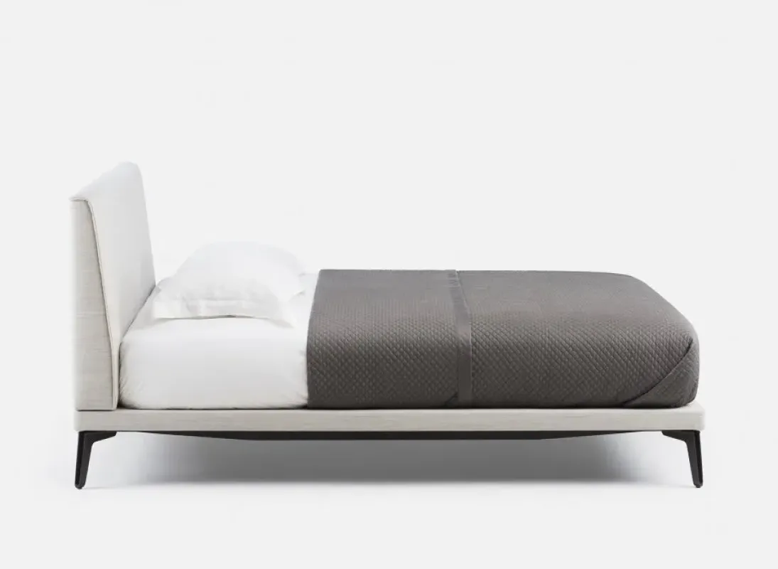400 Mcqueen – De La Espada at Mesmetric