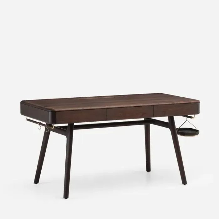 784 Solo Desk - De La Espada w Mesmetric