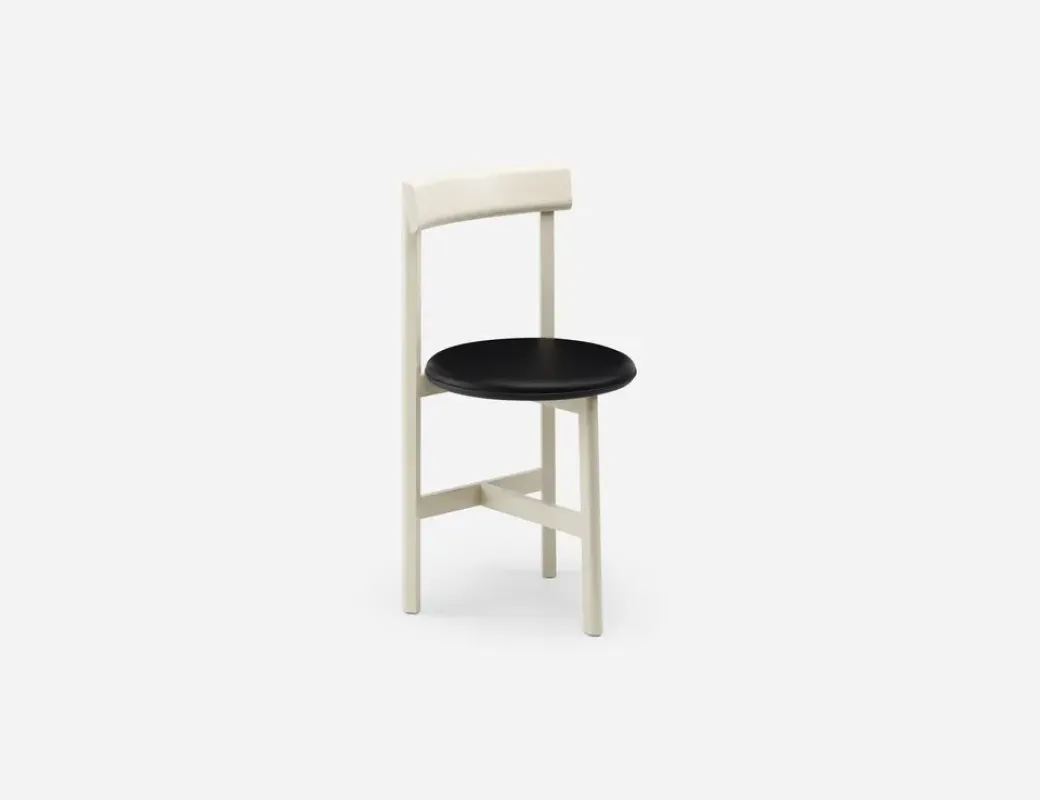 797 Petit 3 Chair - De La Espada w Mesmetric