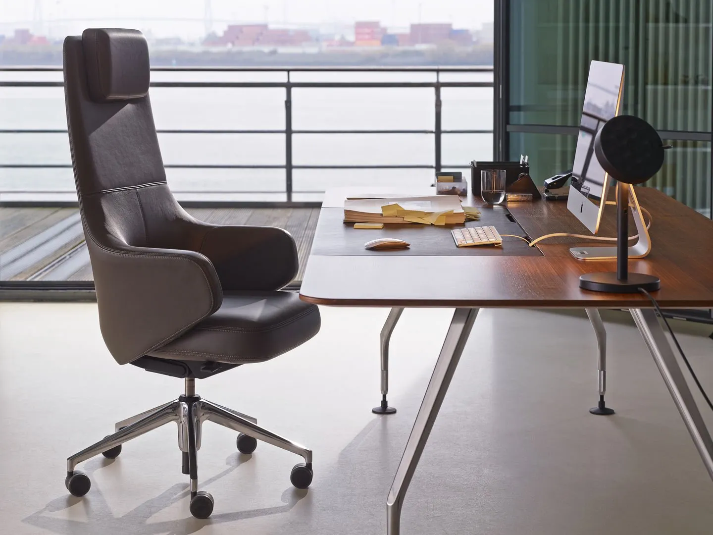 Grand Executive High Back - Vitra w Mesmetric