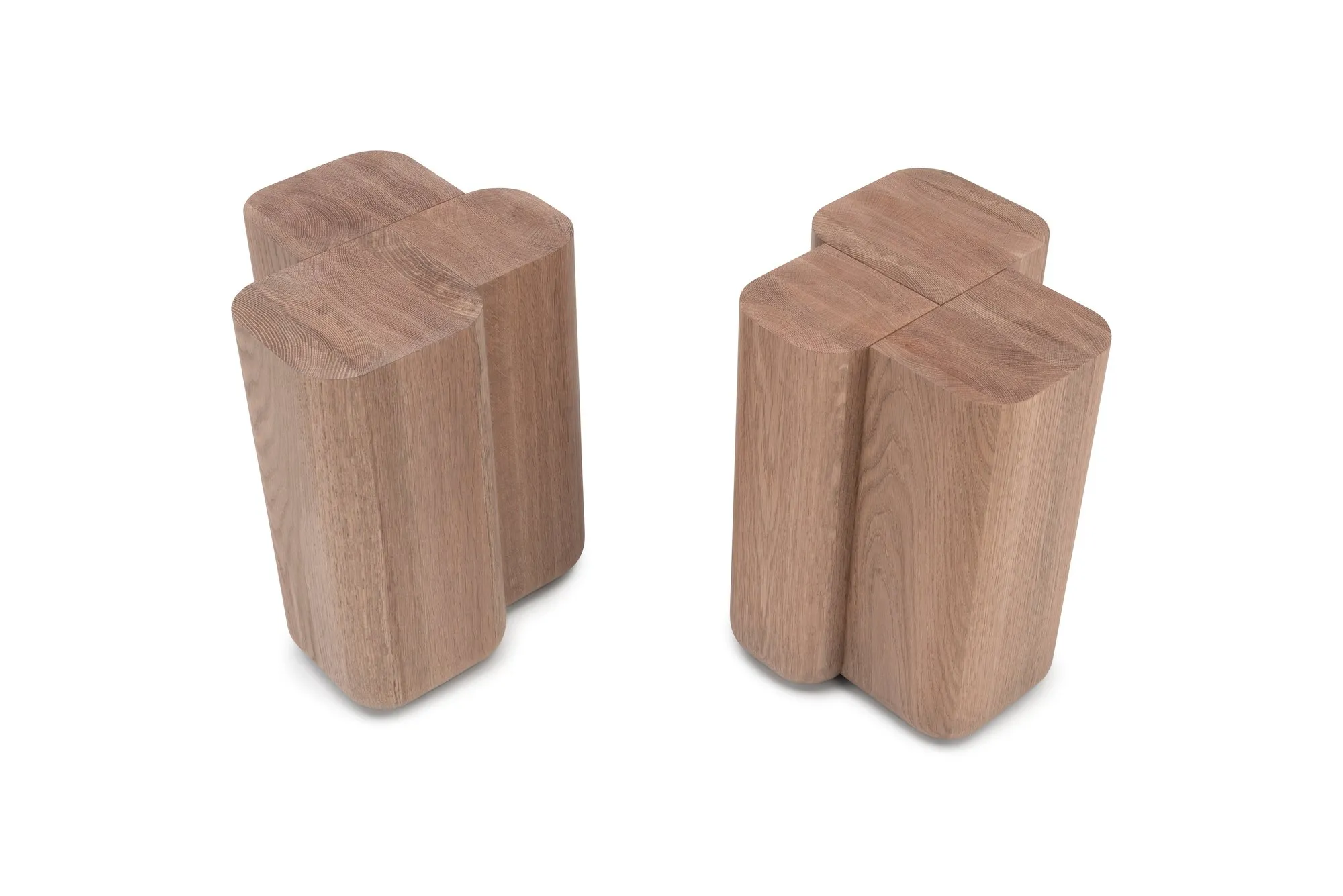 181 Aries Side Table - De La Espada w Mesmetric