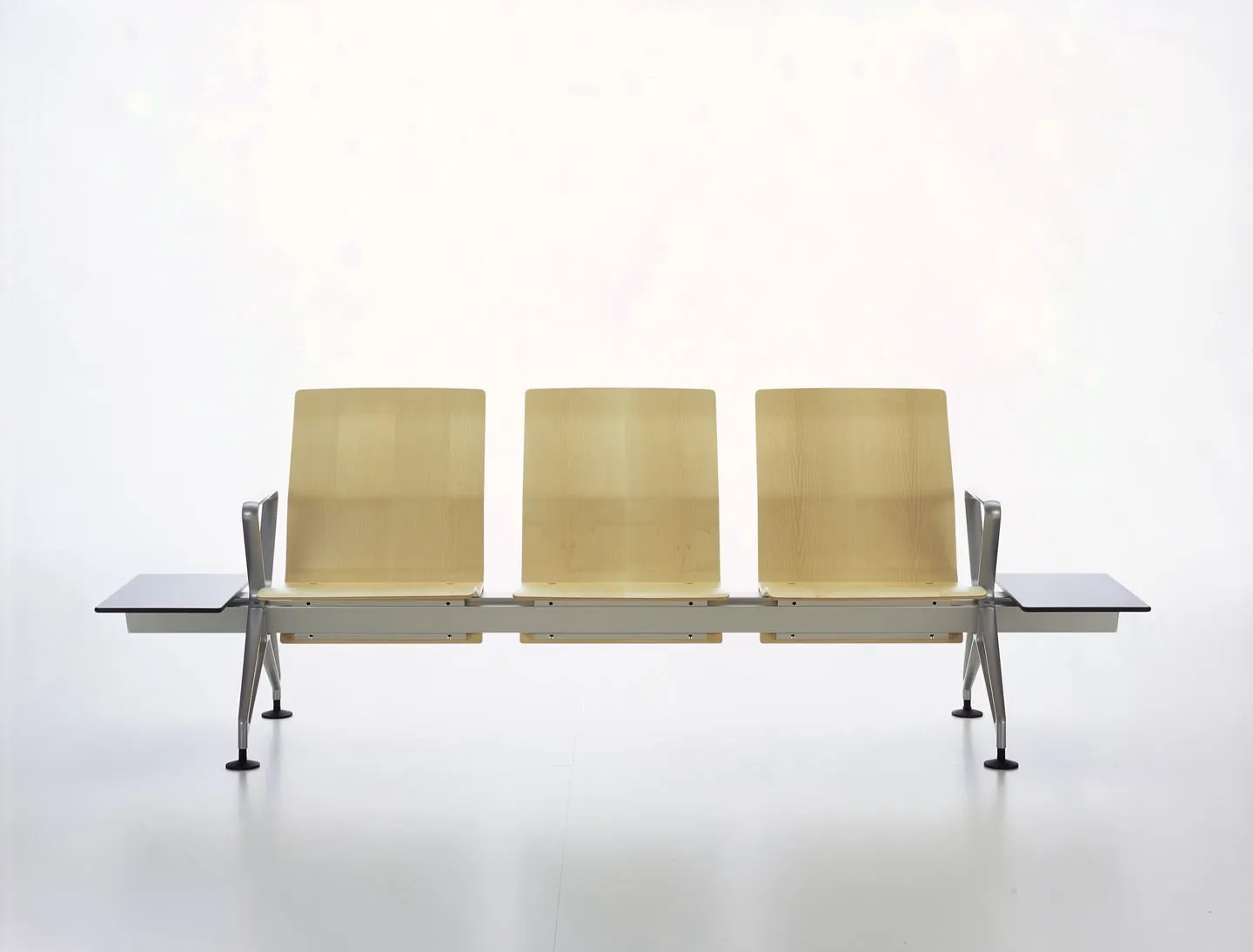 Airline – Vitra at Mesmetric
