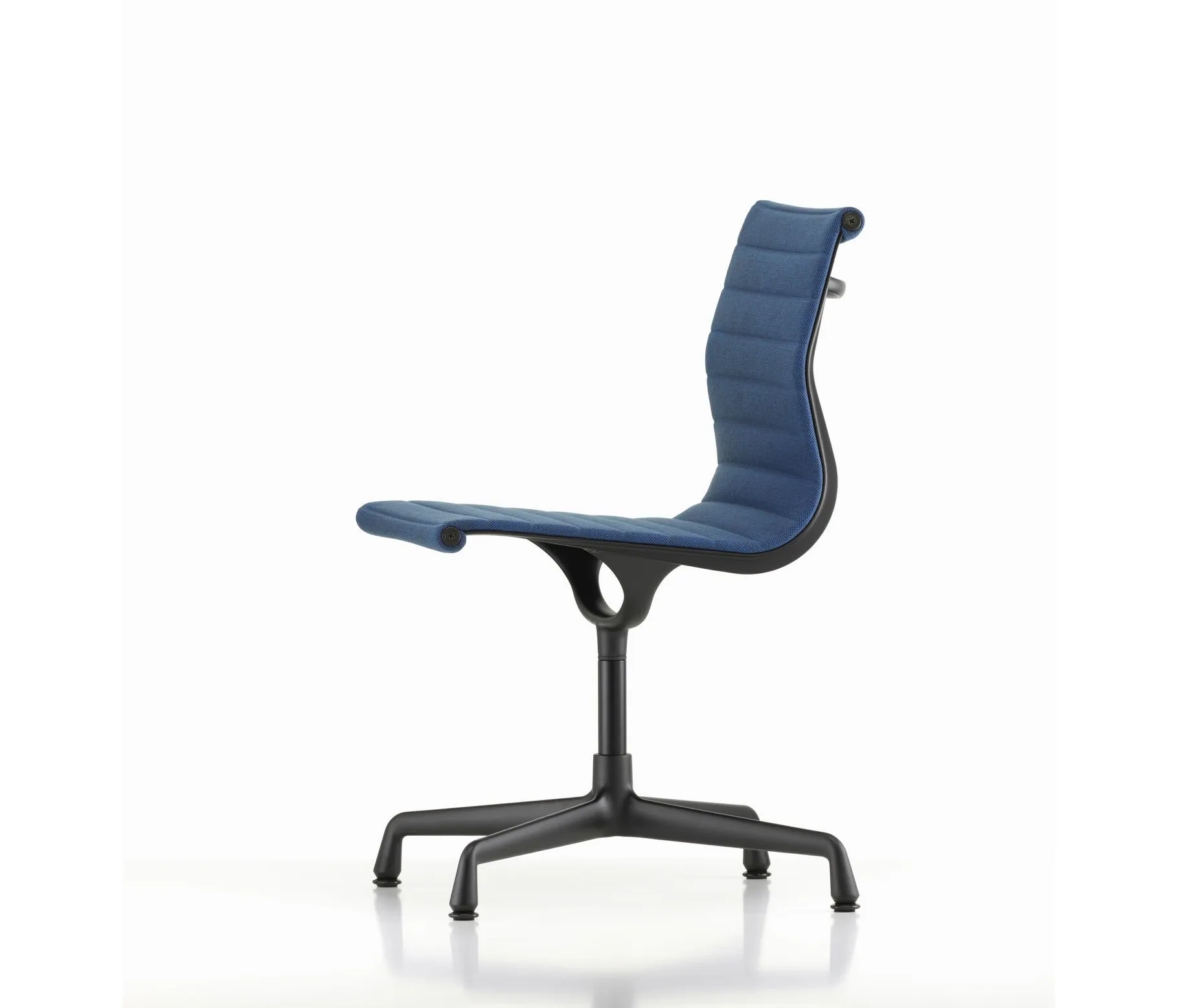 Aluminium Group EA 101 – Vitra at Mesmetric