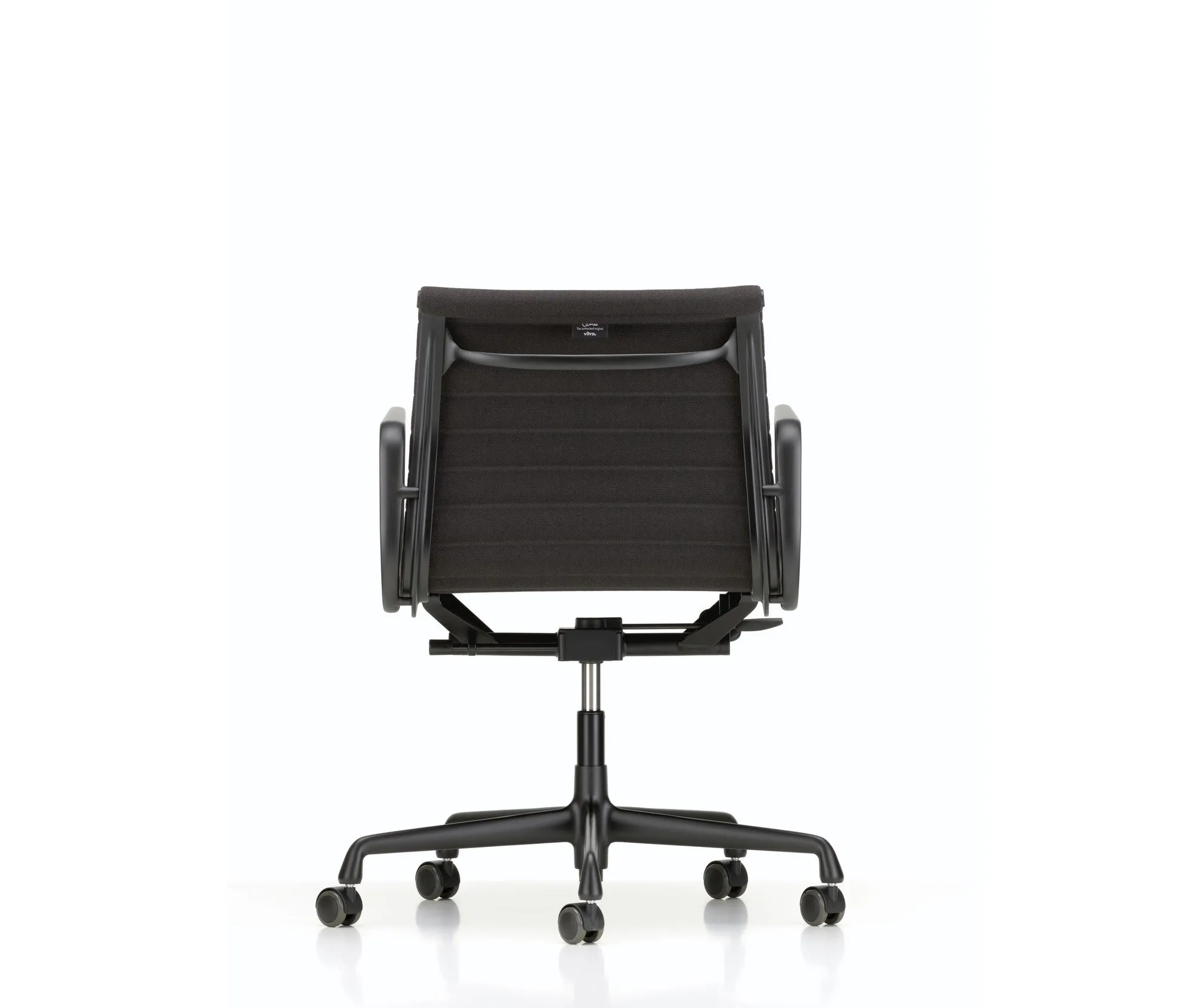 Aluminium Group EA 117 - Vitra w Mesmetric