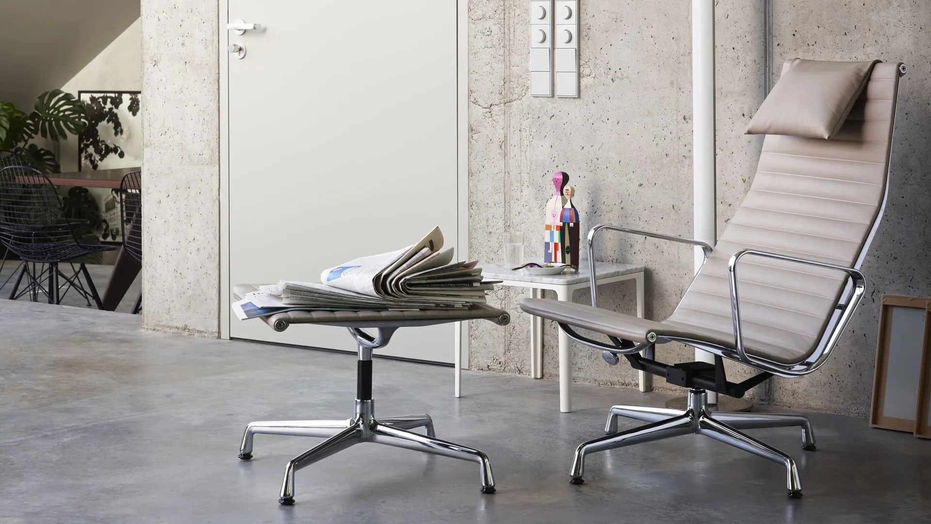 Aluminium Group EA 124 - Vitra w Mesmetric