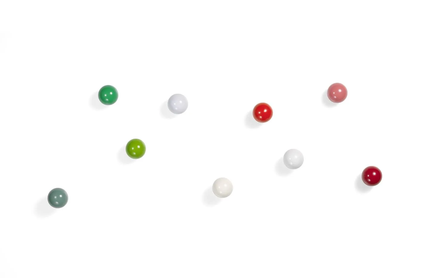 Coat Dots White – Vitra at Mesmetric