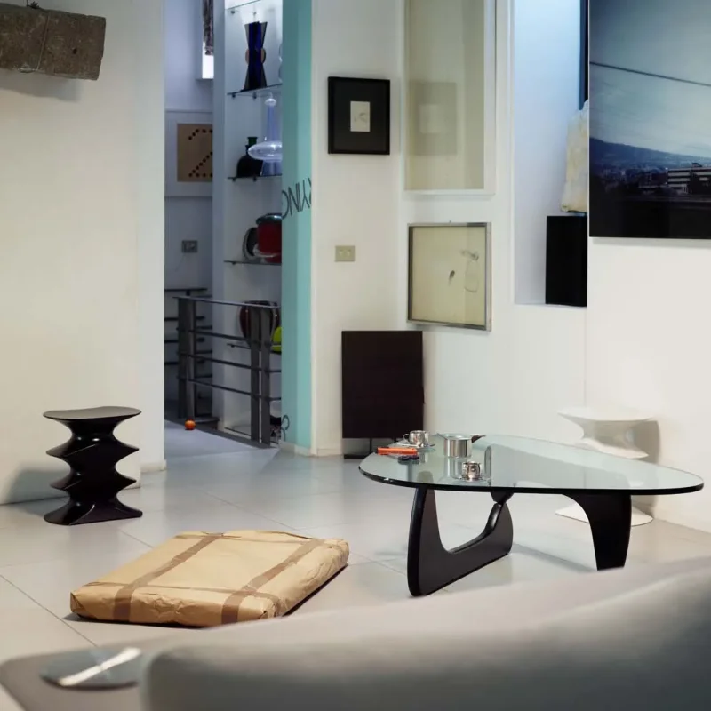 Coffee Table - Vitra w Mesmetric