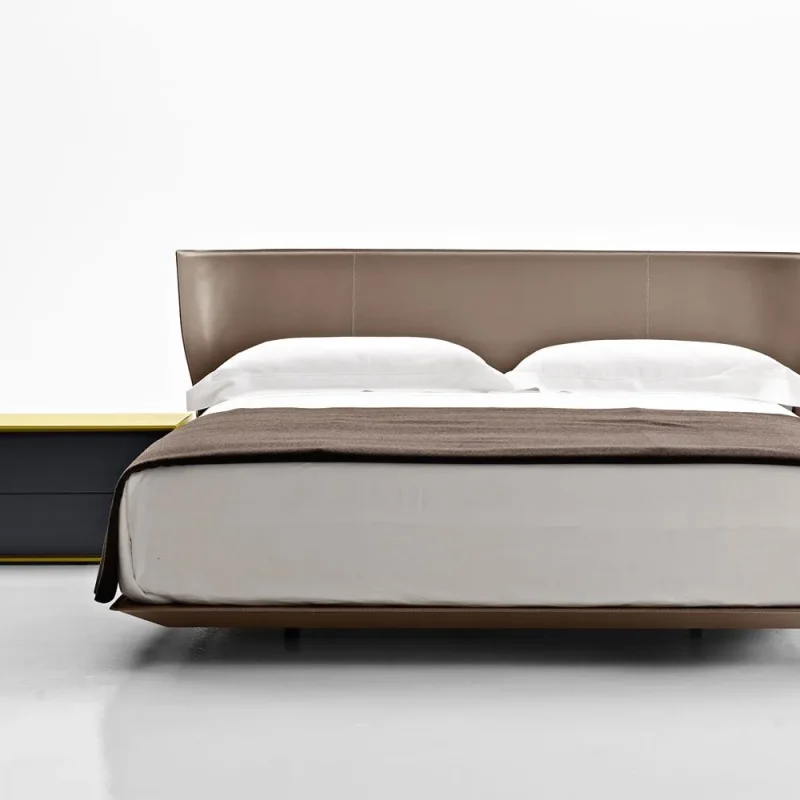 Alys - B&B Italia w Mesmetric