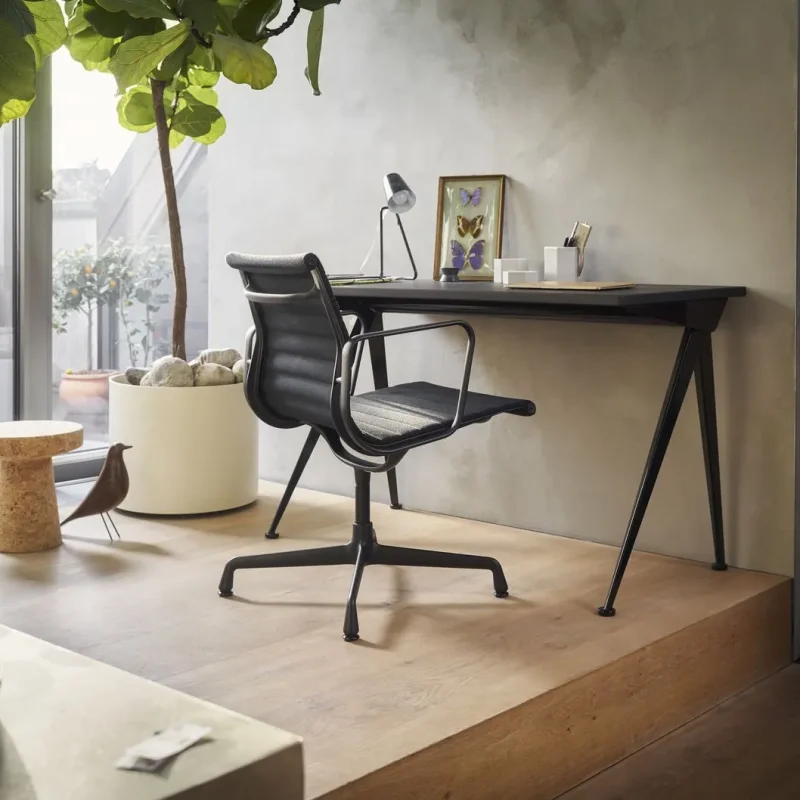 Compas Direction – Vitra at Mesmetric