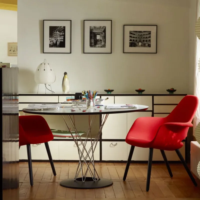 Dining Table - Vitra w Mesmetric
