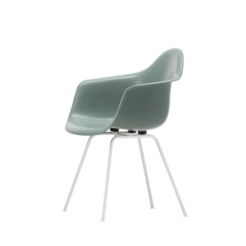 Eames Fiberglass DAX - Vitra w Mesmetric