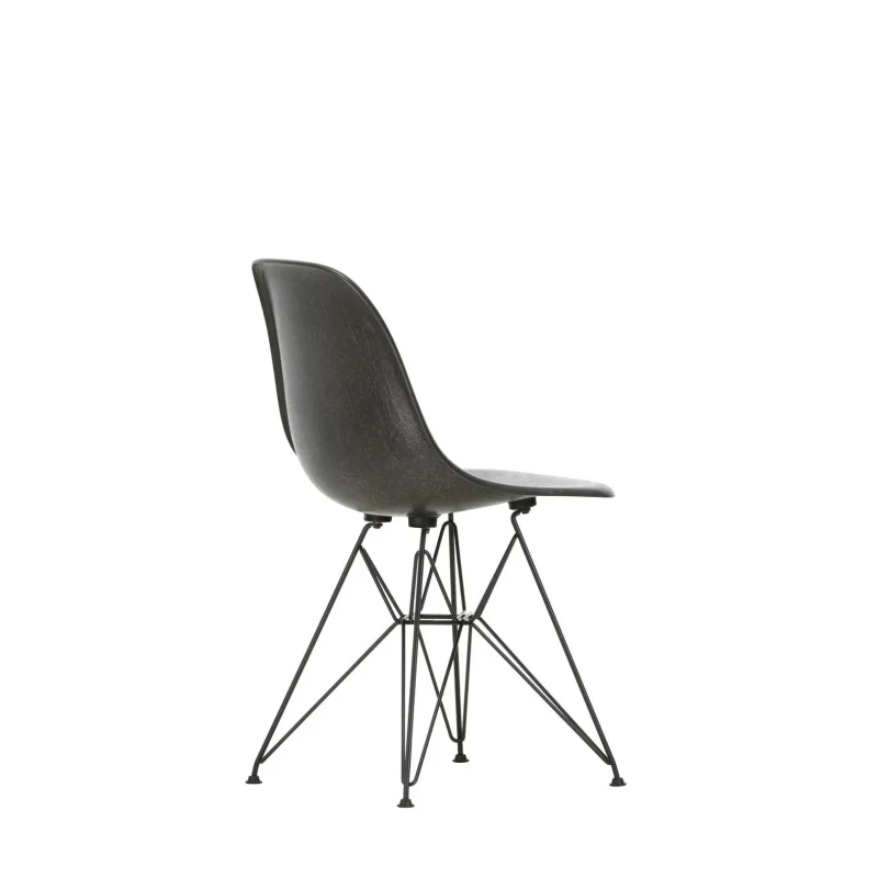 Eames Fiberglass DSR - Vitra w Mesmetric