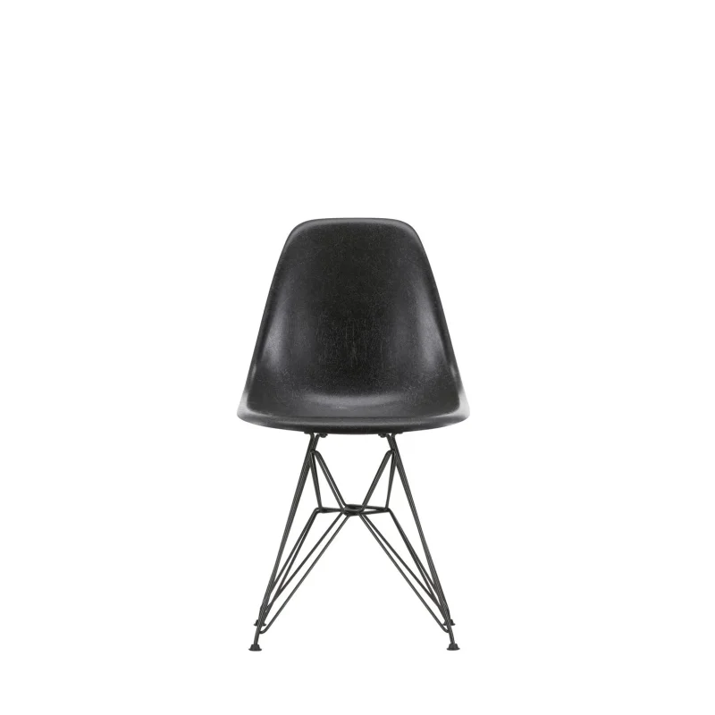 Eames Fiberglass DSR - Vitra w Mesmetric