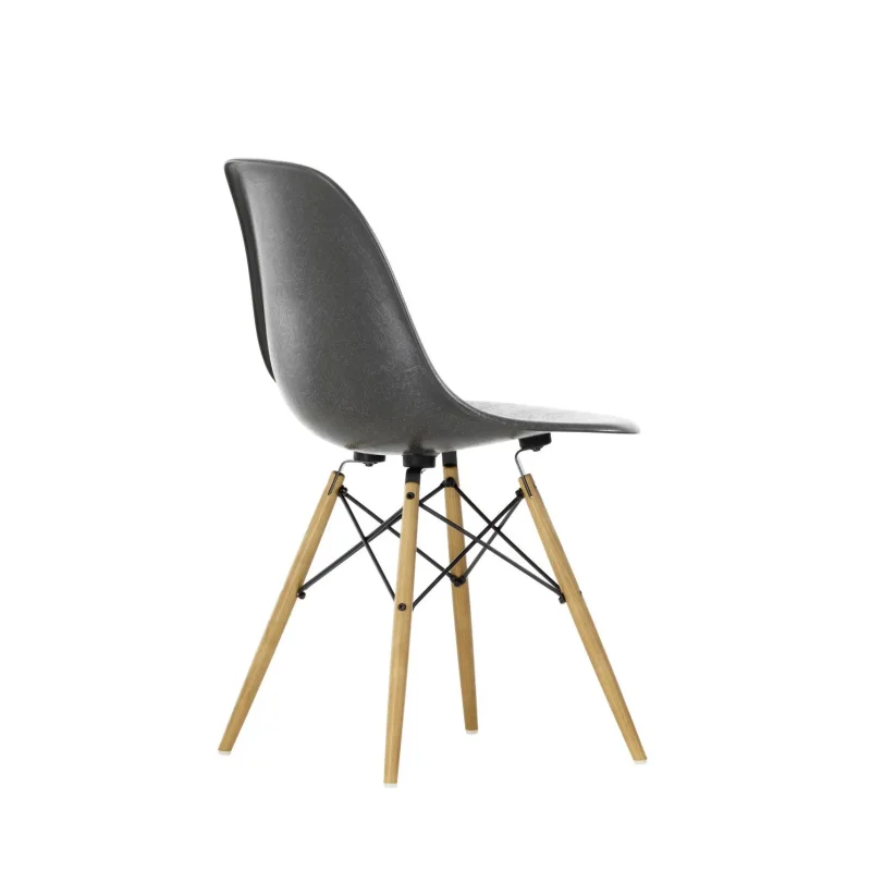 Eames Fiberglass DSW