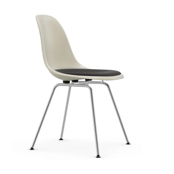 Eames Fiberglass DSX with cushion