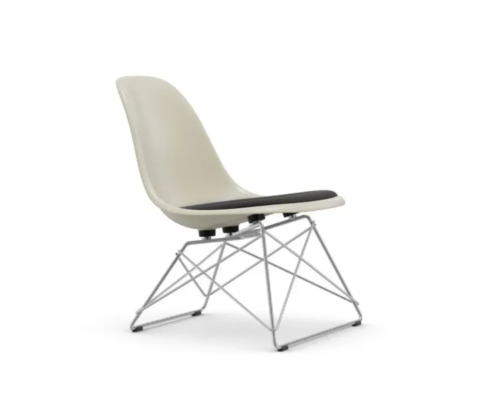 Eames Fiberglass Chair LSR with cushion