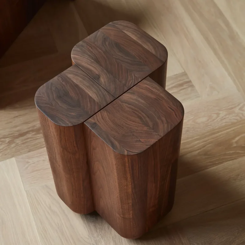 181 Aries Side Table - De La Espada w Mesmetric
