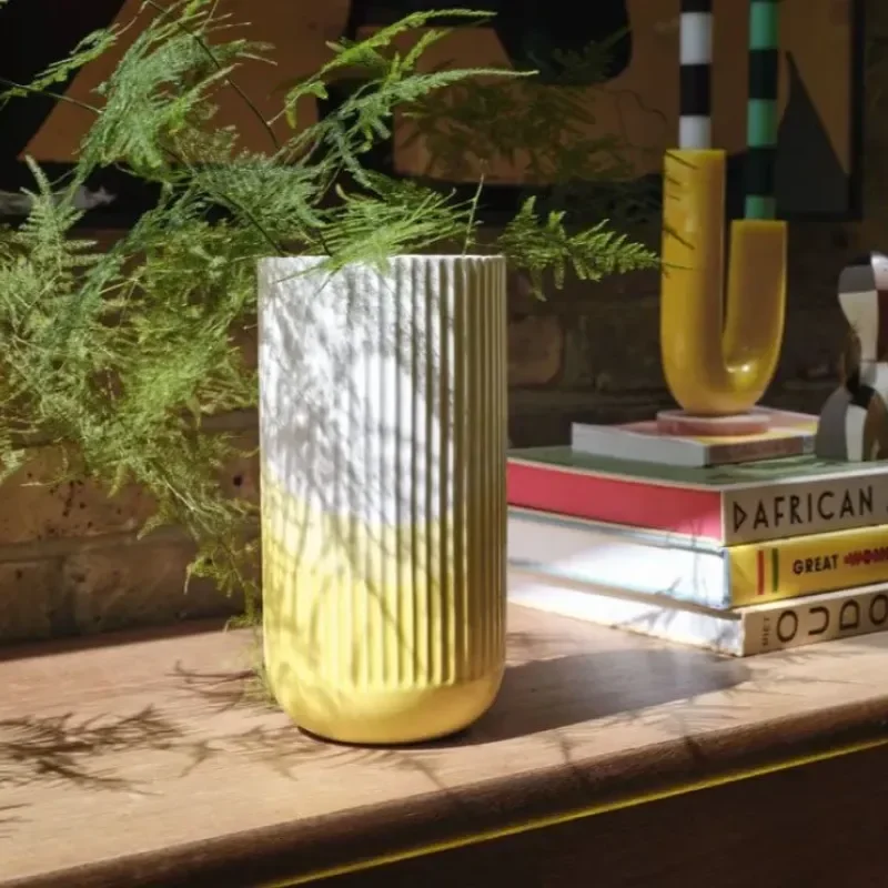 Herringbone Vessels - Vase Ribbed - Vitra w Mesmetric