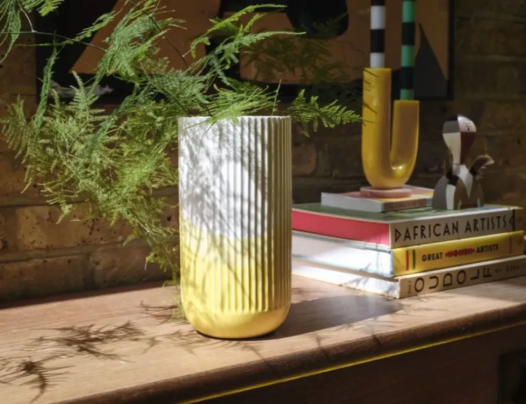 Herringbone Vessels - Vase Ribbed - Vitra w Mesmetric