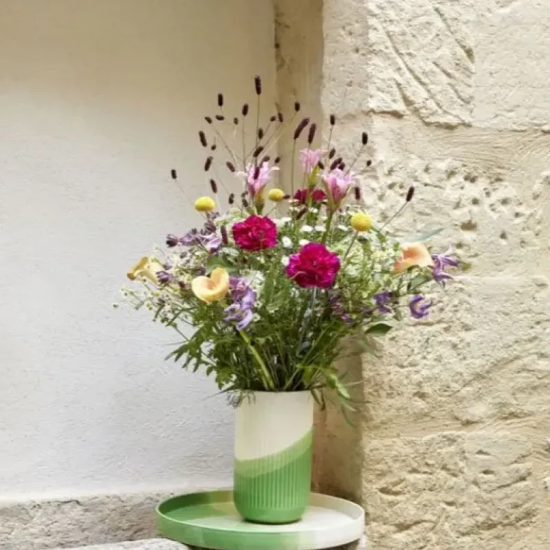 Herringbone Vessels - Vase Ribbed - Vitra w Mesmetric