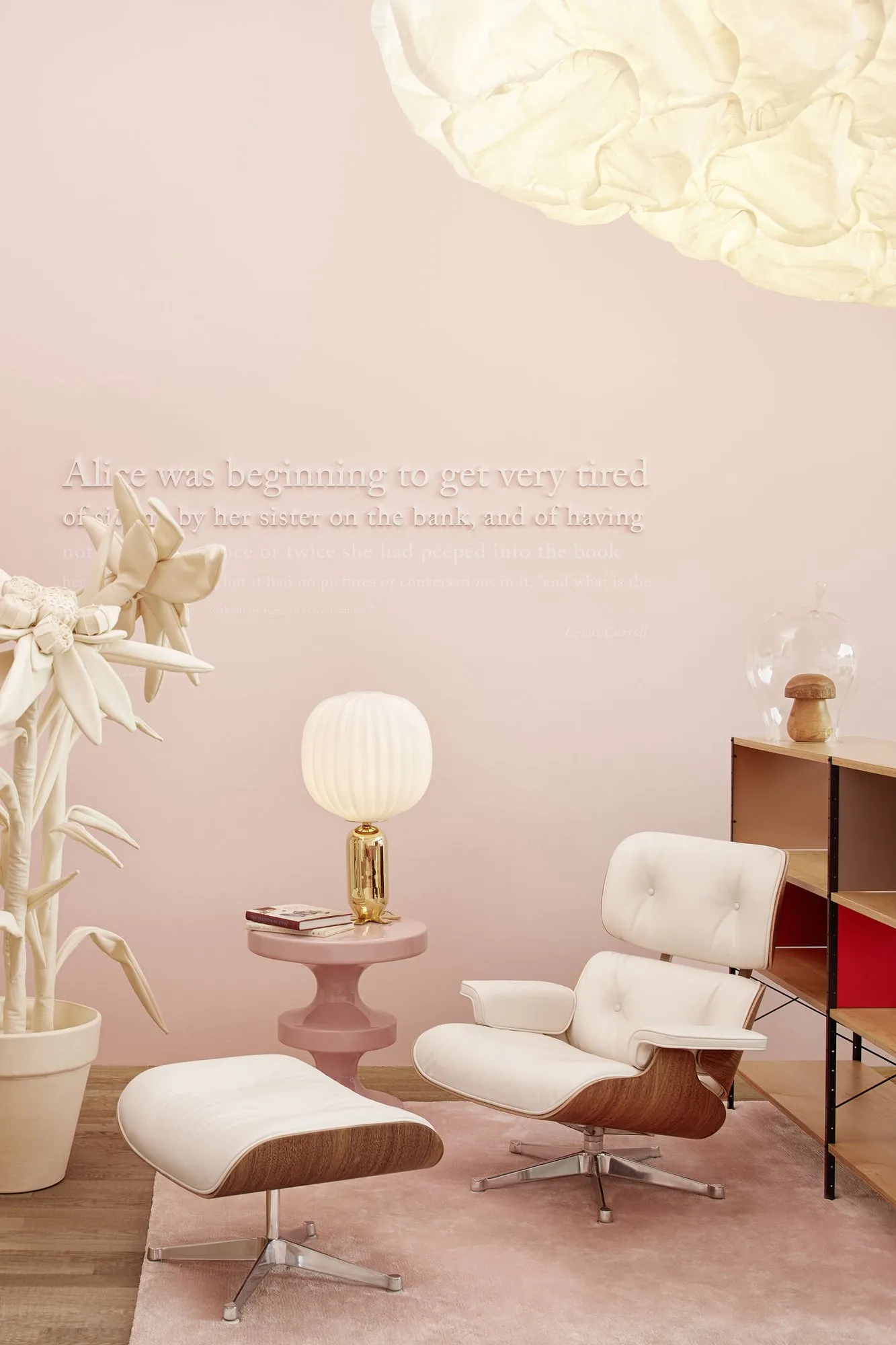 Lounge Chair White – Vitra at Mesmetric