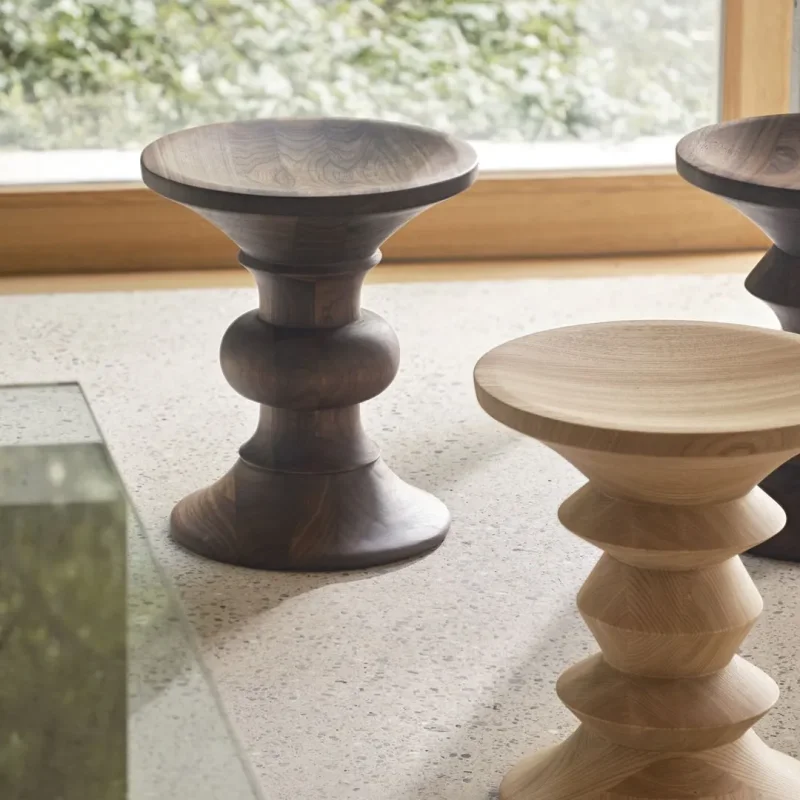 Stools - Vitra w Mesmetric