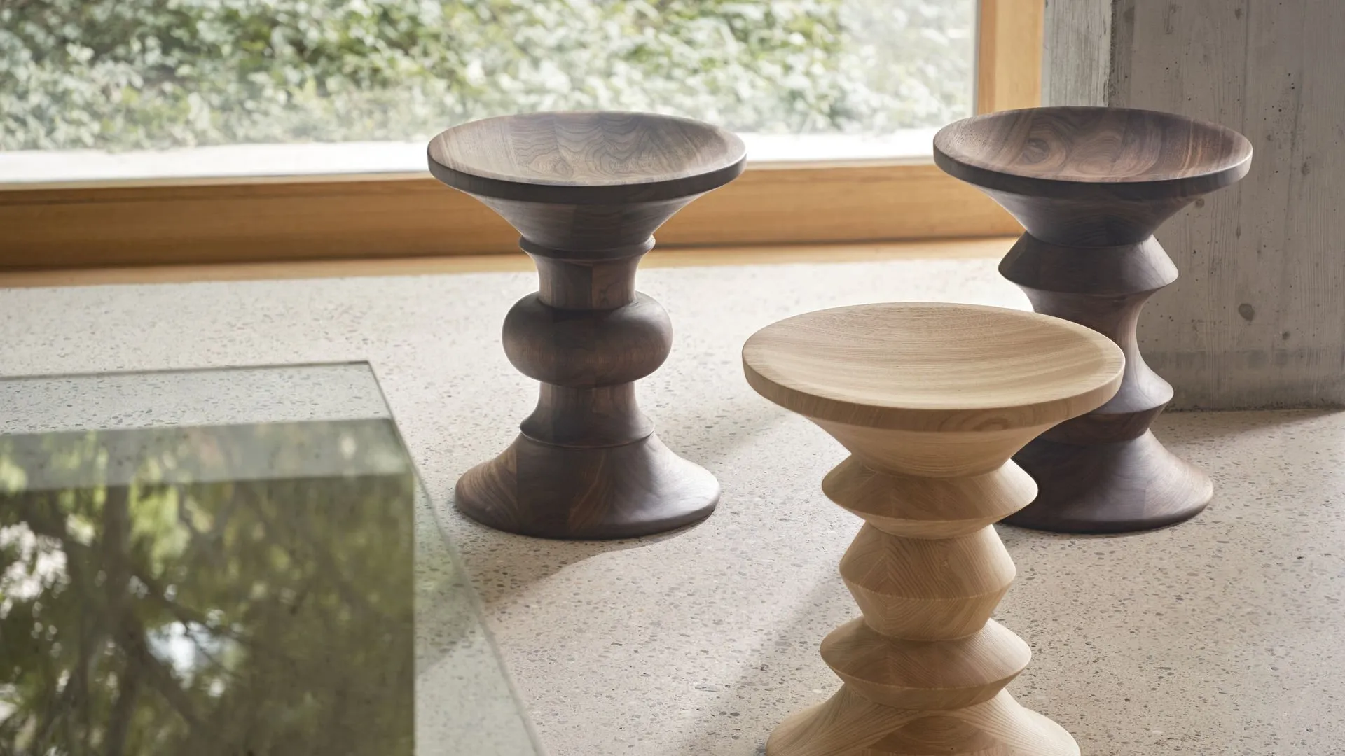 Stools - Vitra w Mesmetric