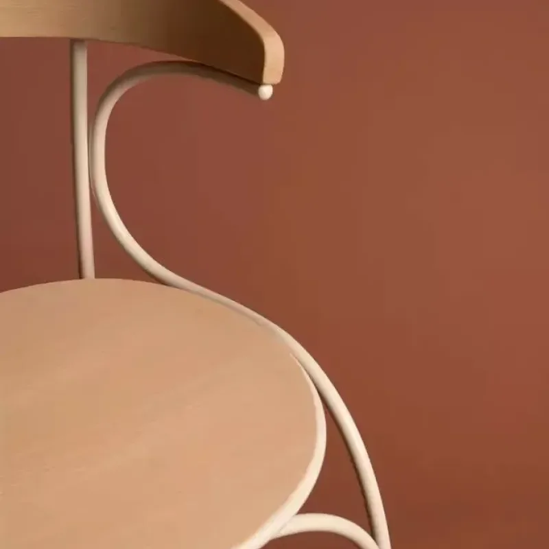 Ample - Gebrüder Thonet Vienna w Mesmetric
