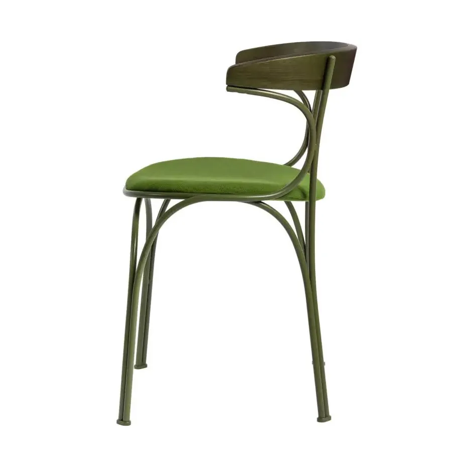 Ample Upholstered - Gebrüder Thonet Vienna w Mesmetric