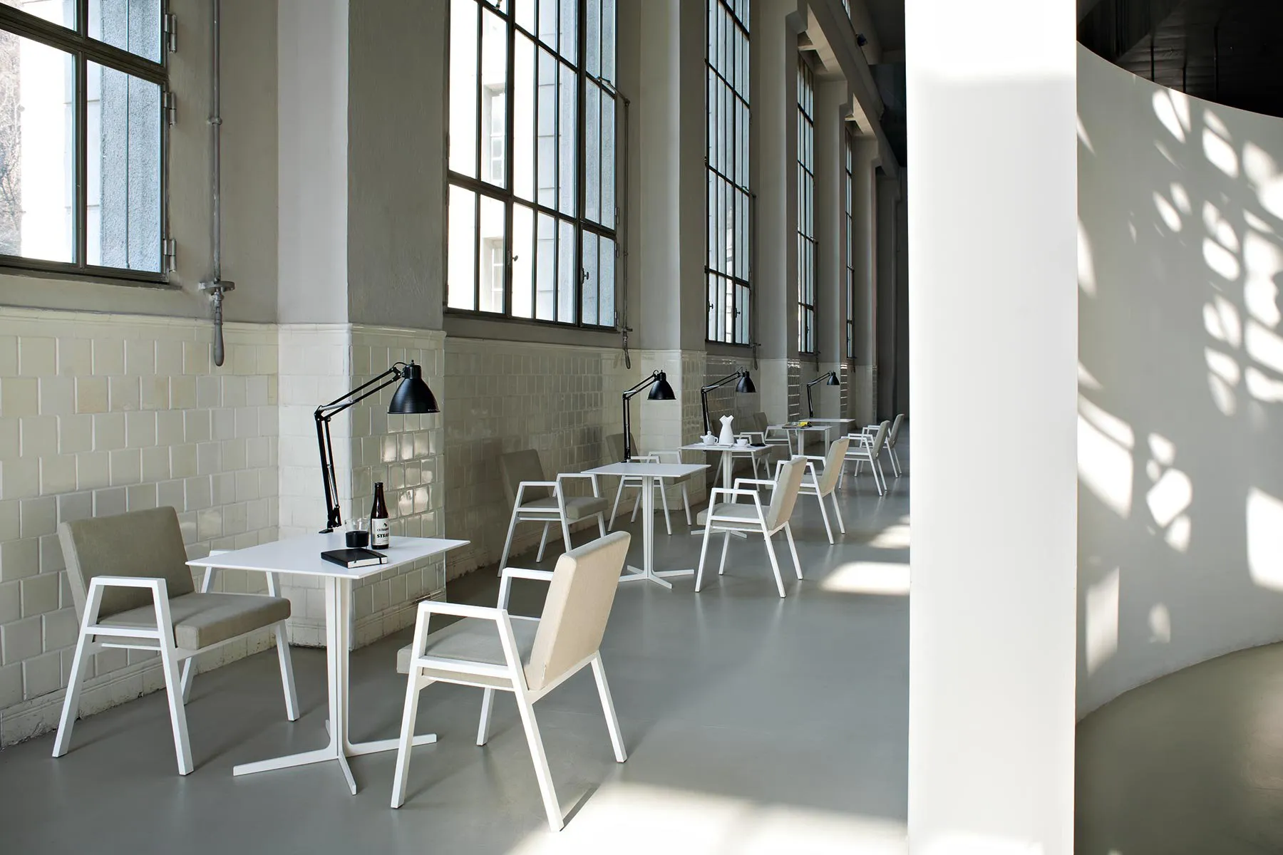 Babela - Tacchini w Mesmetric