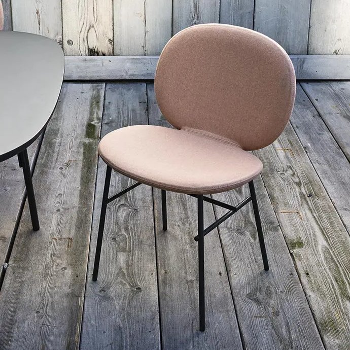 Kelly C – Tacchini at Mesmetric