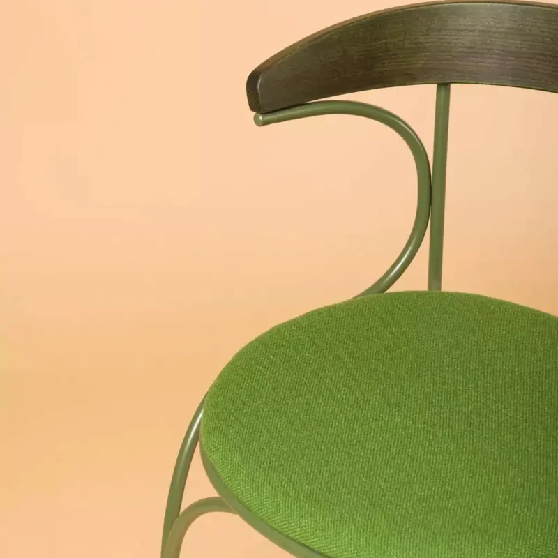 Ample Upholstered - Gebrüder Thonet Vienna w Mesmetric