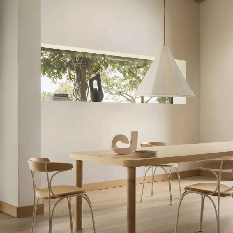 Ample Upholstered - Gebrüder Thonet Vienna w Mesmetric