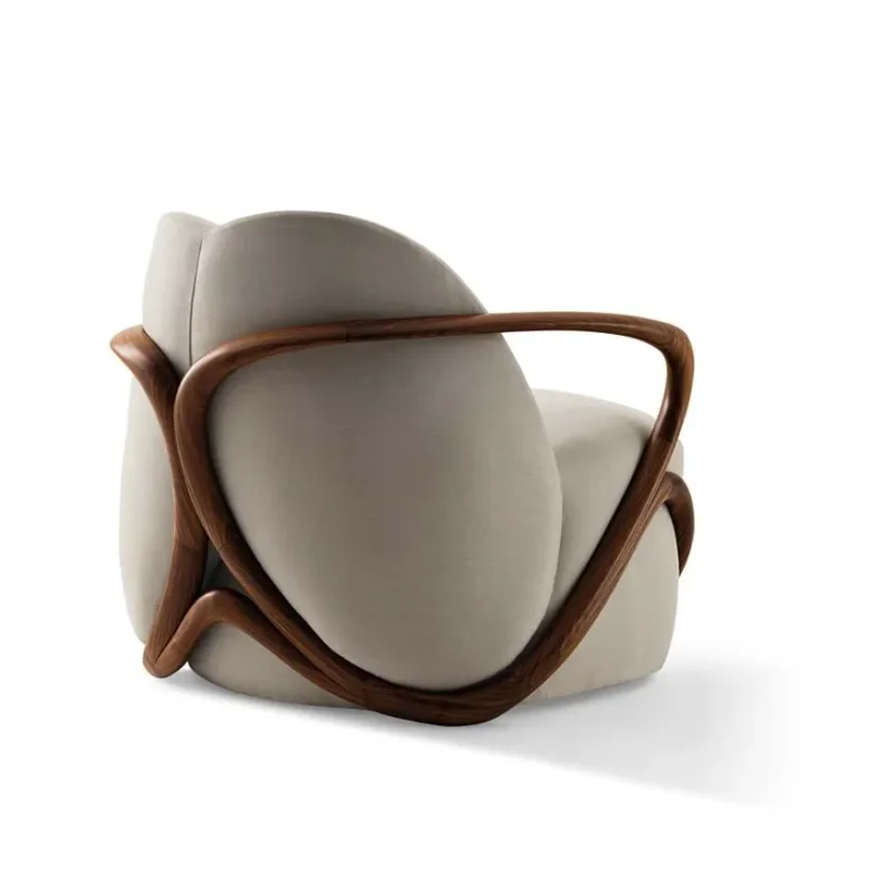 Hug – Giorgetti at Mesmetric