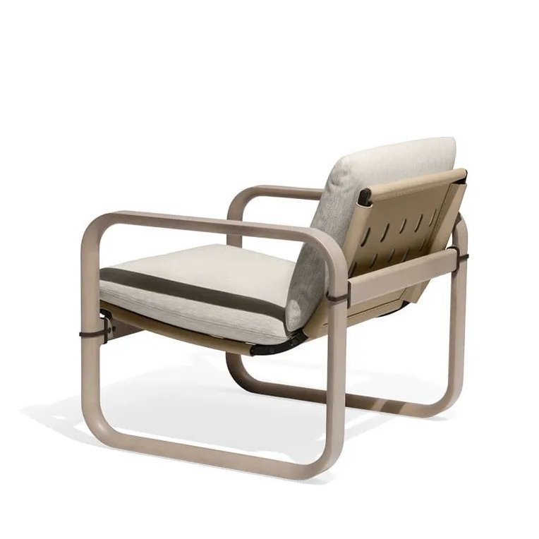 Loop Armchair Low – Giorgetti at Mesmetric